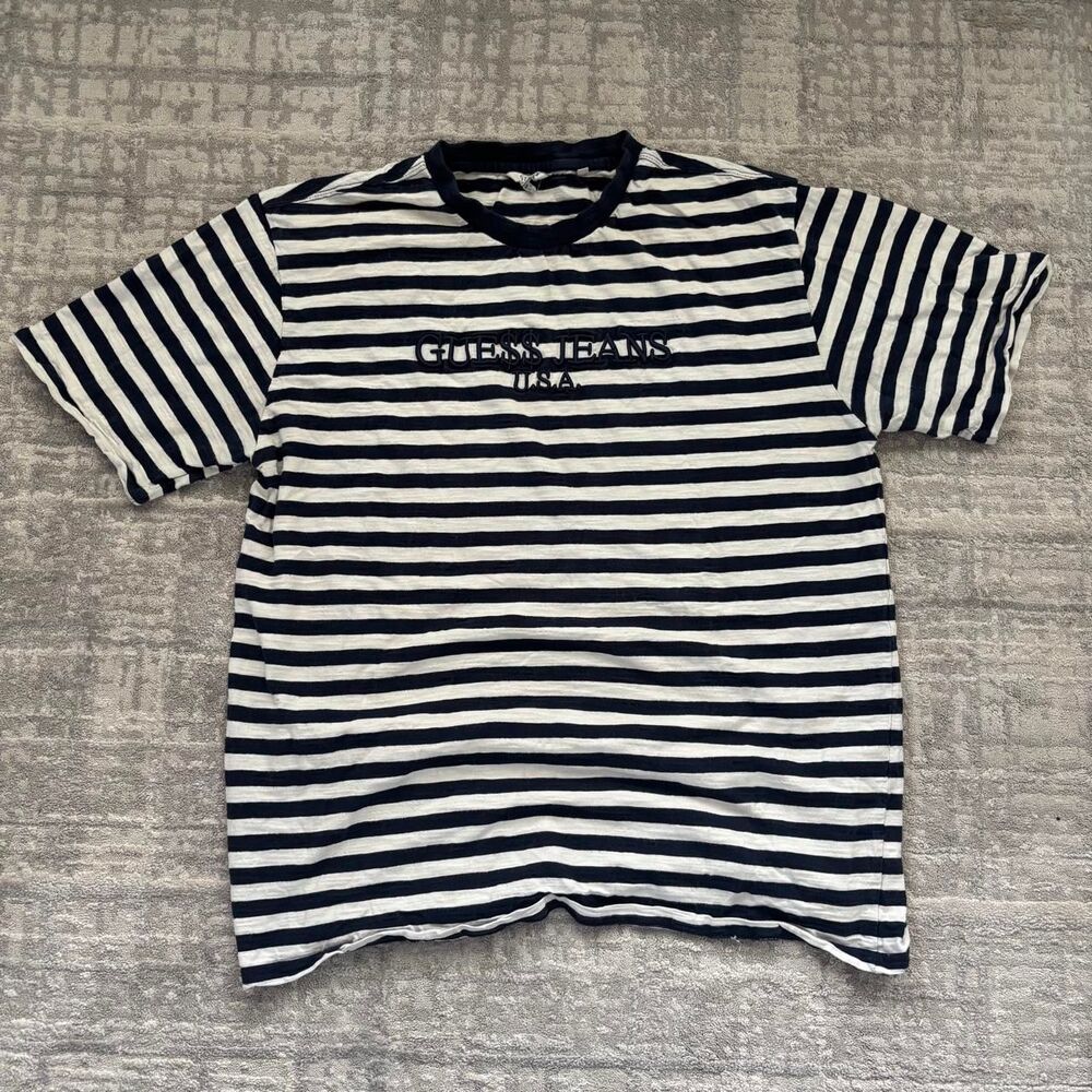 Guess Men's Blue and Navy T-shirt